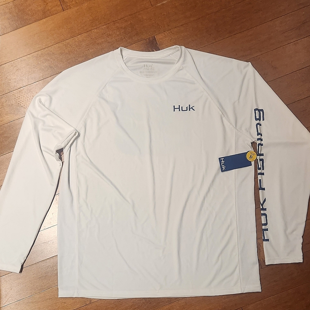 HUK Mens Long Sleeve Sun Protecting Fishing Shirt
